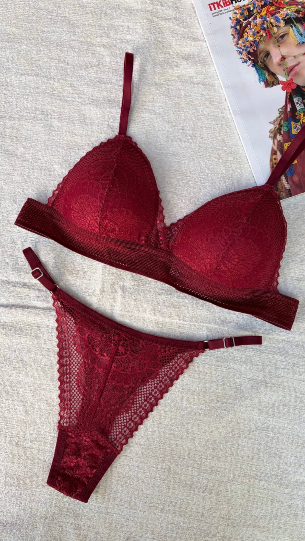 LUNAVEA Scarlet Dantel Sütyen Külot Takımı - Desteksiz Bralet İç Çamaşırı Takımı
